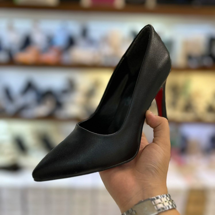 قیمت و عکس کفش مجلسی پاشنه میخی لوبوتین