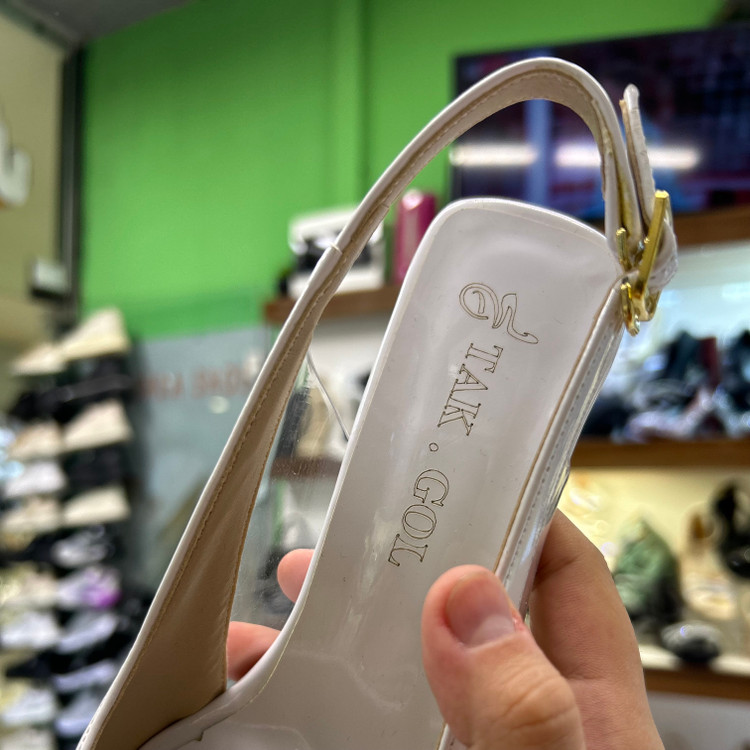 عکس کفش عروس سفید