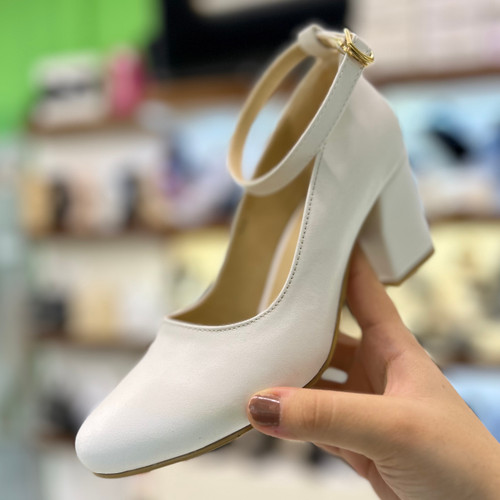 خرید کفش پاشنه دار عروس