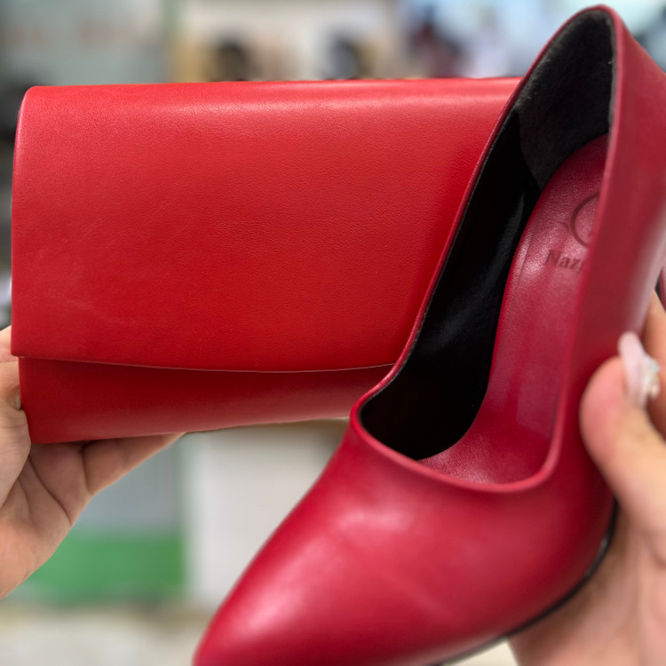 عکس کیف و کفش قرمز زنانه