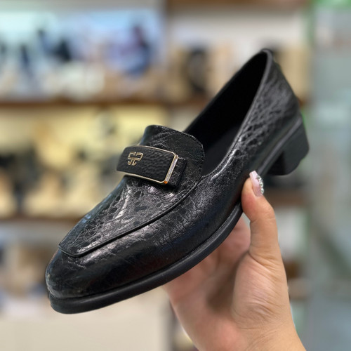 خرید کالج زنانه ورنی چروک مشکی