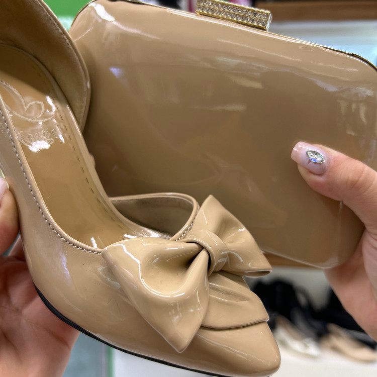 عکس ست کیف و کفش مجلسی زنانه کرم