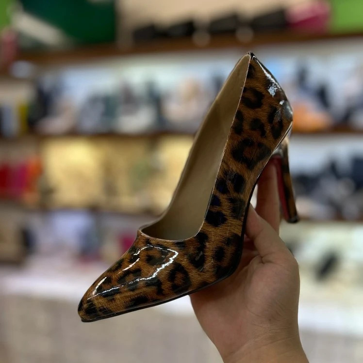 عکس کفش پلنگی زنانه