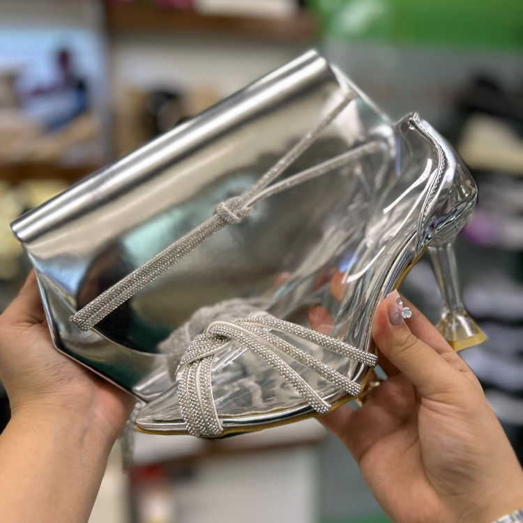 قیمت ست کیف و کفش مجلسی نقره ای زنانه