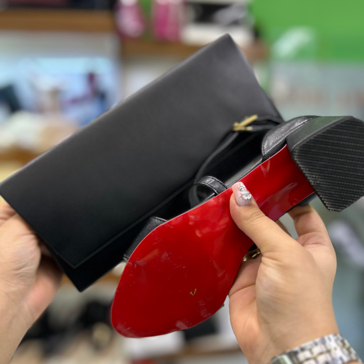 عکس ست کیف و کفش دخترانه مشکی جلوباز