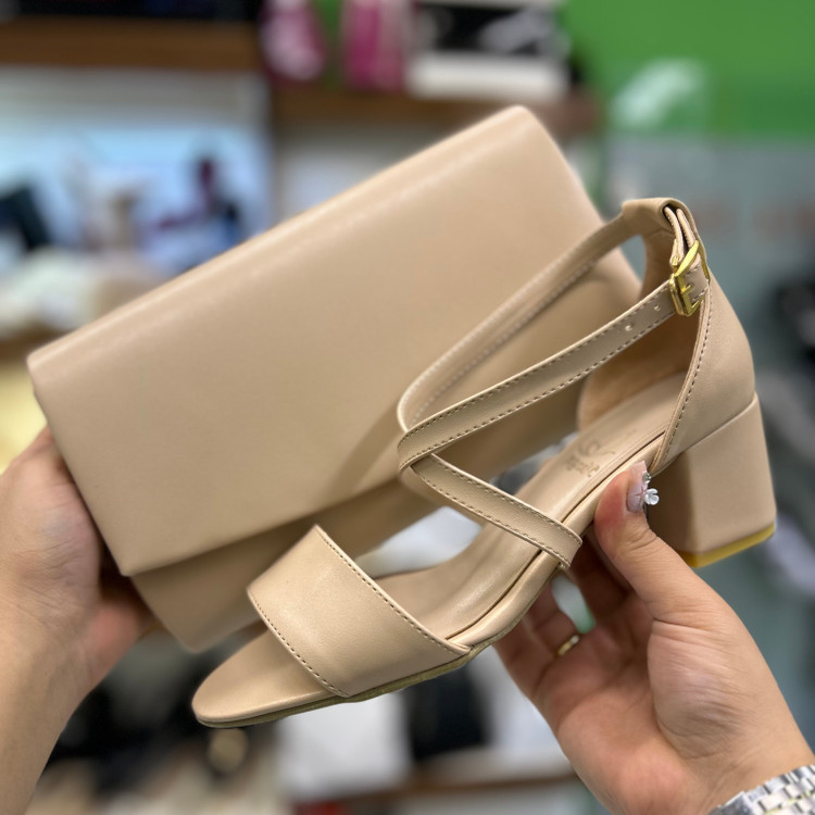 خرید ست کیف و کفش جلو باز کرم دخترانه