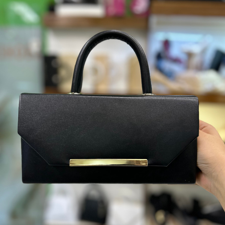 عکس کیف دسته دار زنانه مشکی