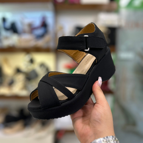 خرید صندل لژ دار زنانه