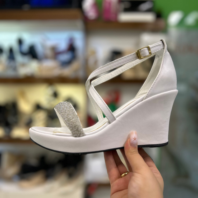عکس کفش لژ دار مجلسی زنانه