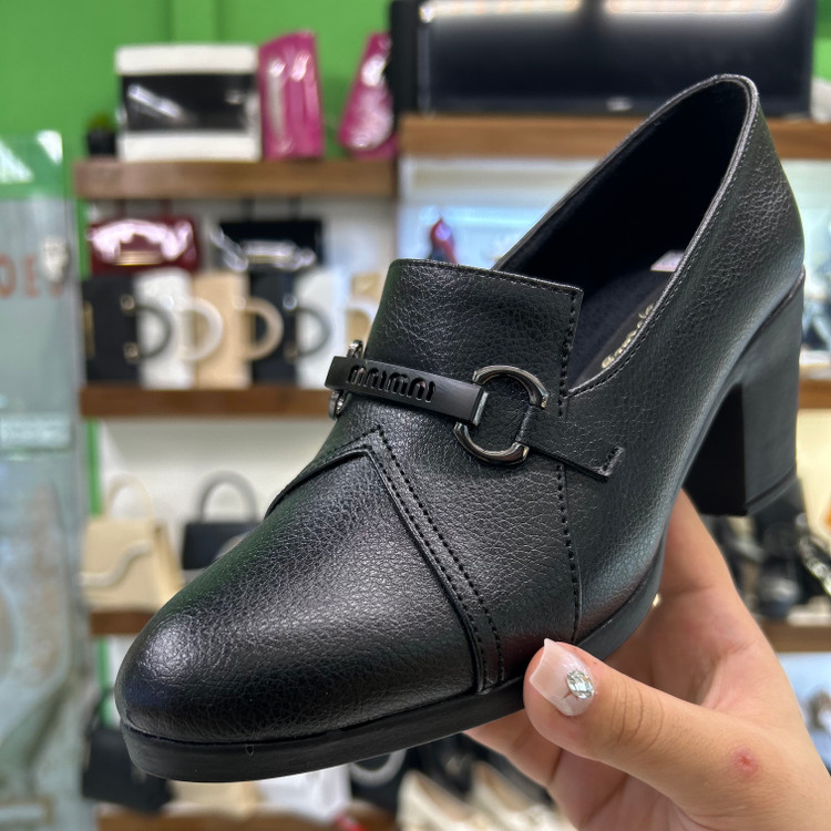 عکس کفش راحتی زنانه پیو طبی