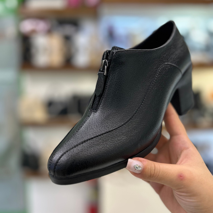 عکس کفش طبی راحتی زنانه پیو