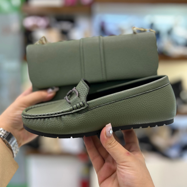 عکس ست کیف و کفش طبی زنانه سبز زیتونی