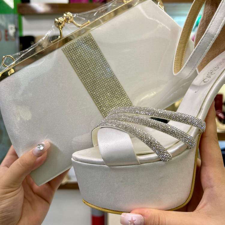 ست کیف و کفش پاشنه ۱۵ سانتی سفید عروس