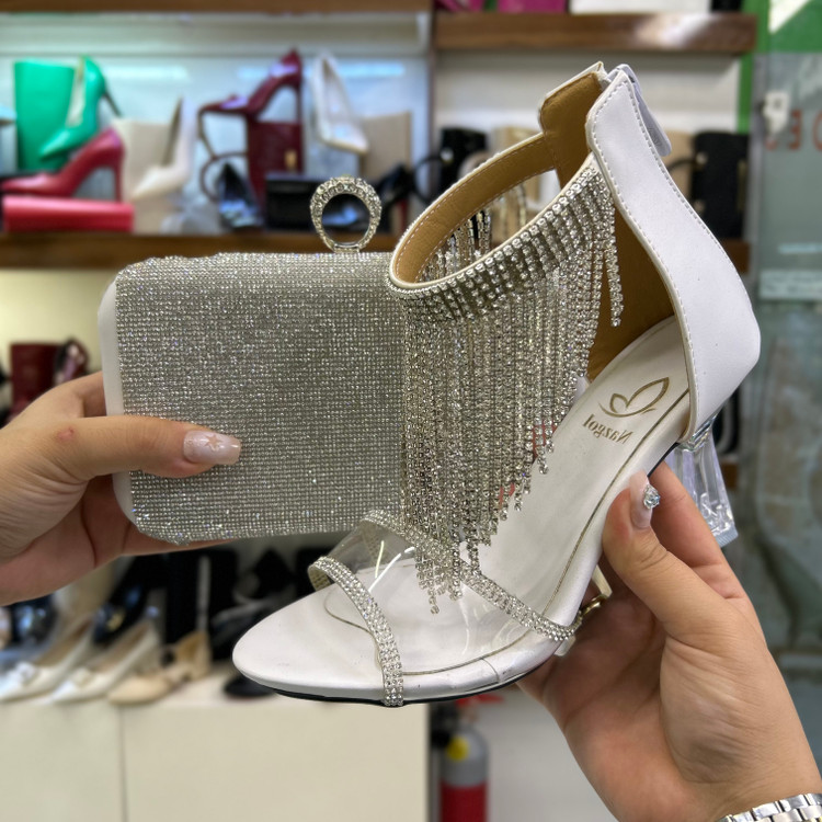 قیمت و عکس ست کیف و کفش زنانه سفید عروس