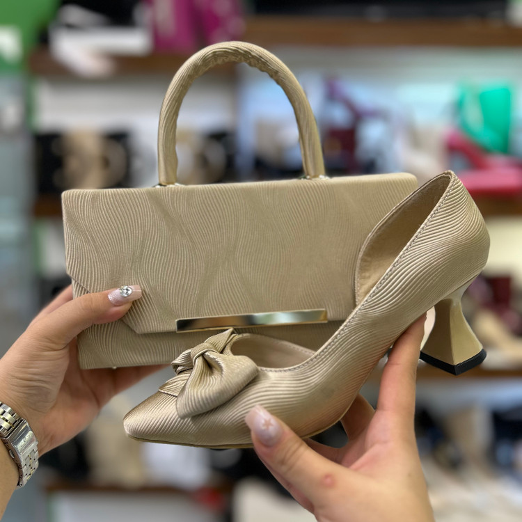 عکس ست کیف و کفش مجلسی زنانه کرم