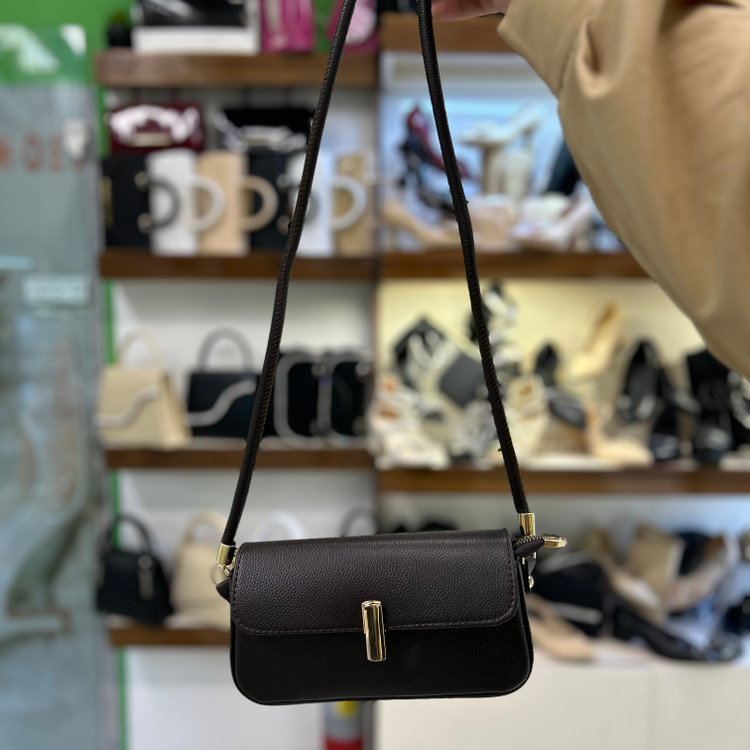 کیف زیبا و جادار رنگ قهوه ای پاسپورتی