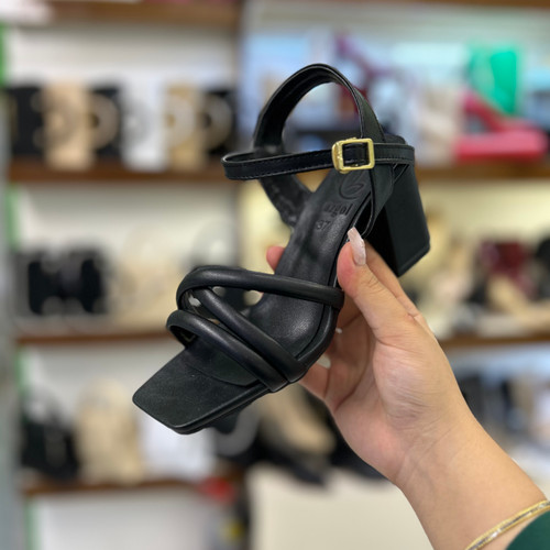 خرید صندل زنانه پاشنه پهن زنانه