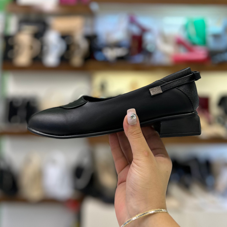 قیمت و عکس کفش طبی زنانه ساده مشکی