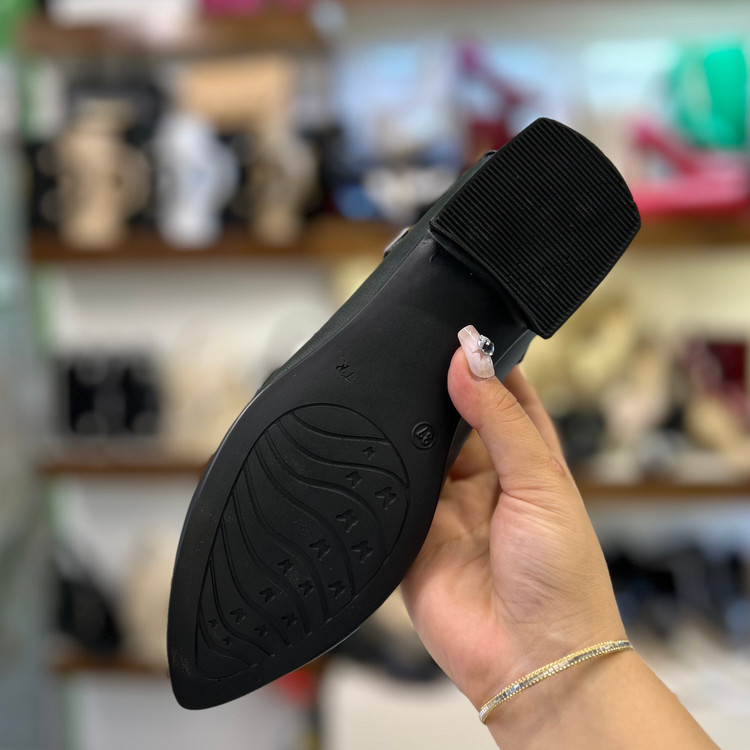 مدل های جدید کفش طبی زنانه را همین حالا ببینید