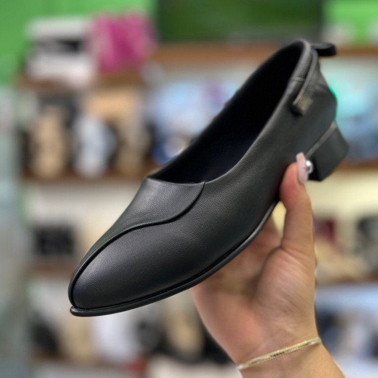 قیمت و عکس کفش زنانه راحتی طبی پاشنه ۲ سانت