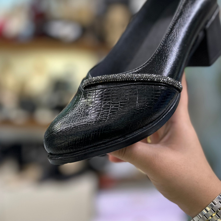 عکس کفش زنانه راحتی طبی زیره پیو پاشنه پهن خانومی