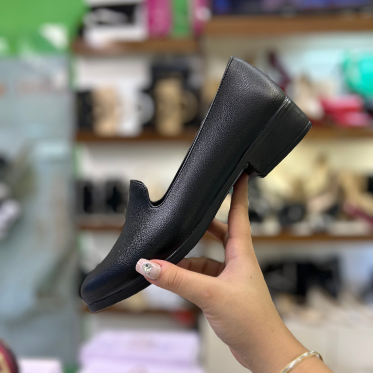 قیمت کفش زنانه پیو راحتی بزرگ پا تا سایز ۴۳