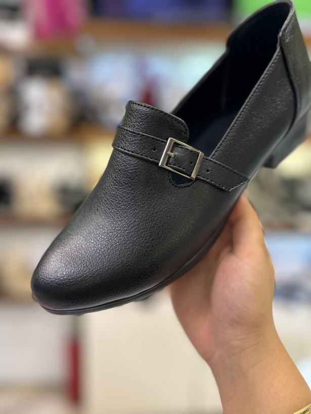 قیمت کفش زنانه پیو راحتی بزرگ پا تا سایز ۴۳