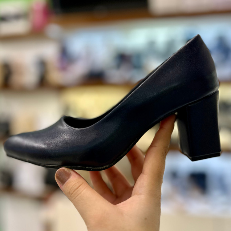 قیمت کفش پاشنه دار زنانه سورمه ای قالب بزرگ پا تا ۴۲