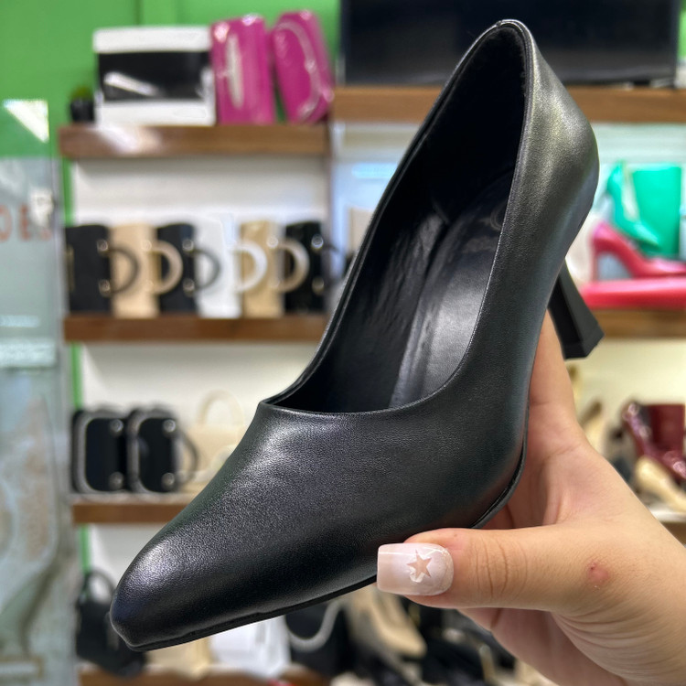 عکس کفش پاشنه دار زنانه ساده و شیک قالب بزرگ پا تا ۴۲