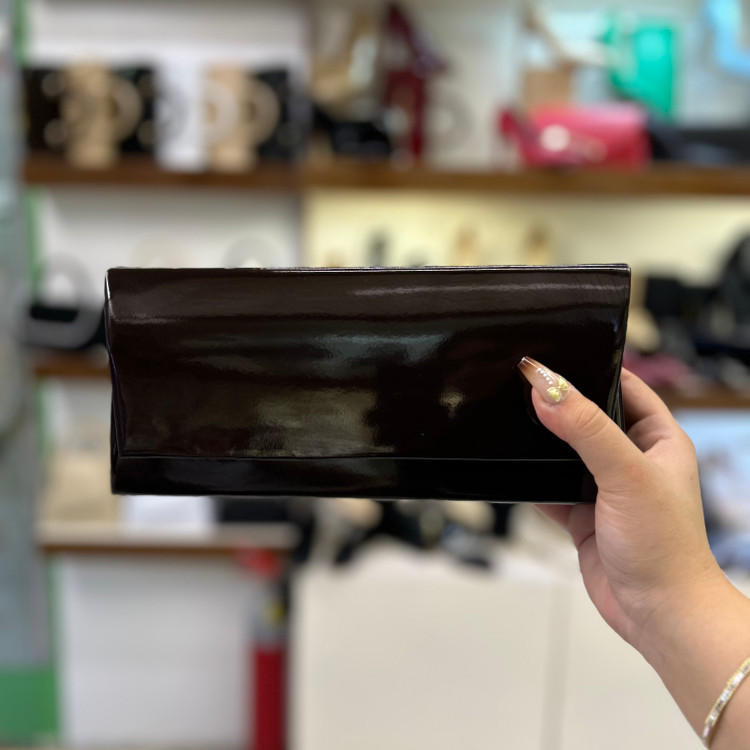 عکس و قیمت ست کیف و کفش زنانه مجلسی قهوه ای قالب ترک لوبوتین ورنی