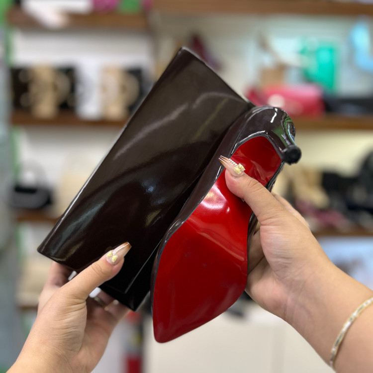 عکس و خرید ست کیف و کفش زنانه مجلسی قهوه ای قالب ترک لوبوتین ورنی