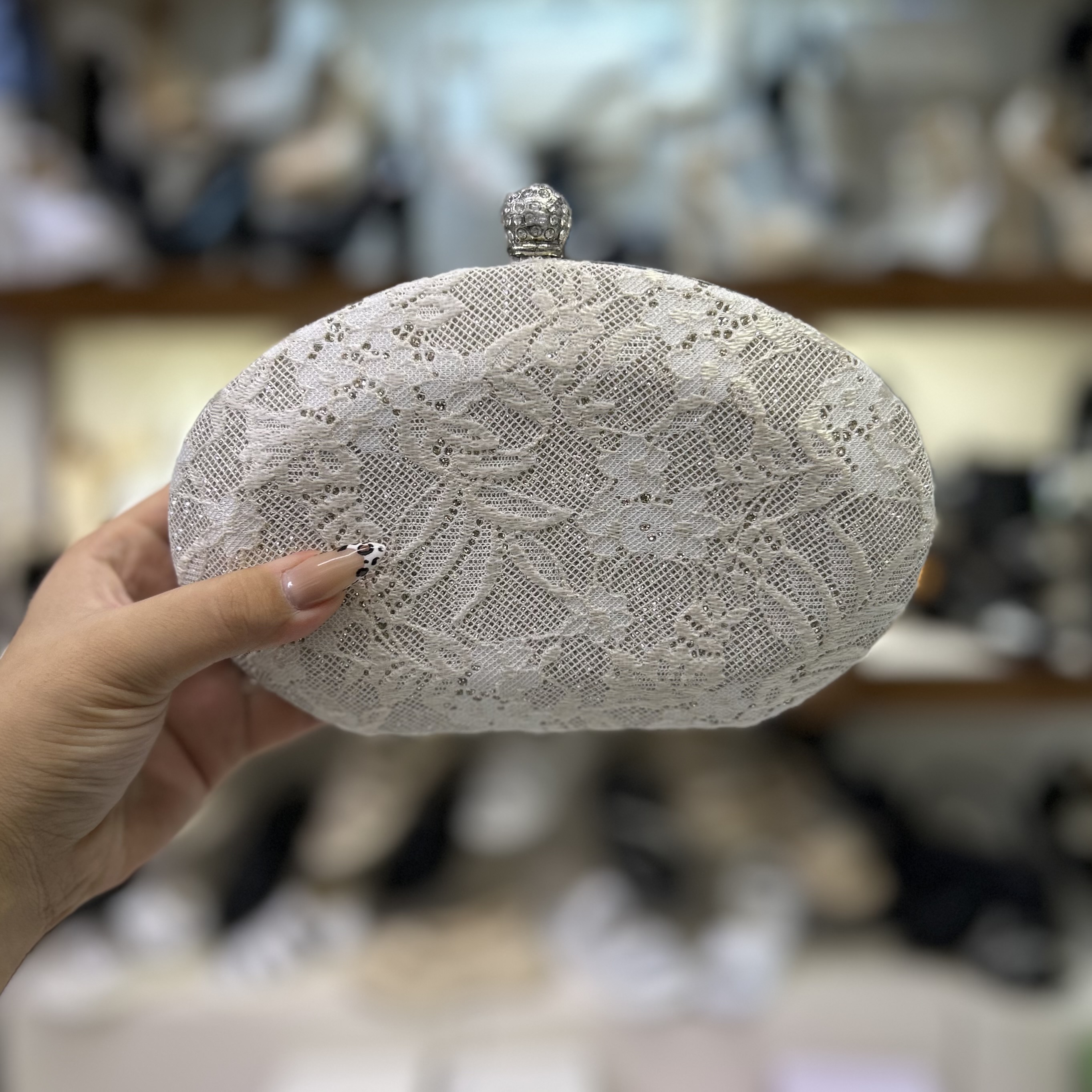 کیف مجلسی سفید گیپور دهنه دار زنانه ( عروس ) کد ۳۰ - تصویر 1